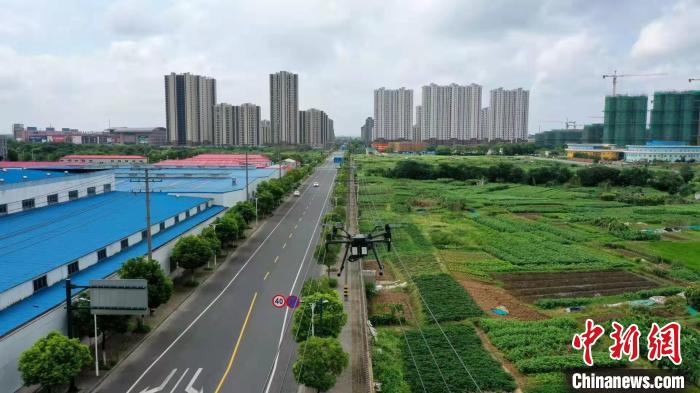 數(shù)字化智慧賦能 江蘇電力巡檢開啟無(wú)人機(jī)自主模(圖1)